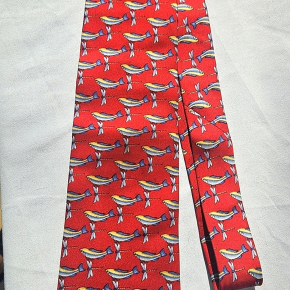Tiffany & Co 100% Silk Tie Red Fish & Dragon Fly Neck Tie - Picture 4 of 4
